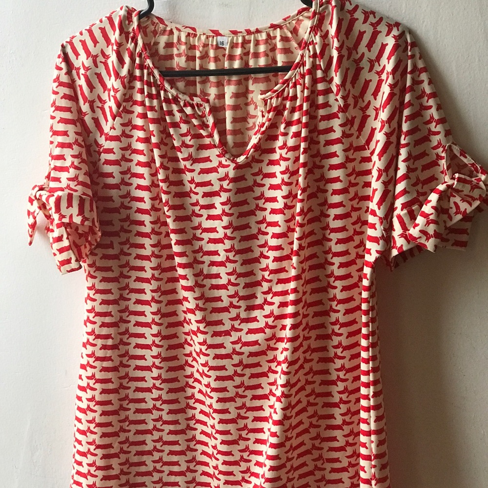 Vintage dog top